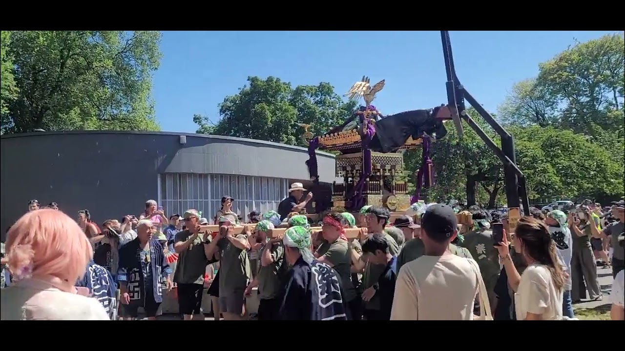 2025-08-02 Shrine Parade at Powell Street Festival