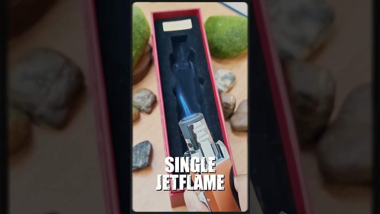 Korek api bara model Single Jet Flame dengan desain torch elegan berbalut chrome premium