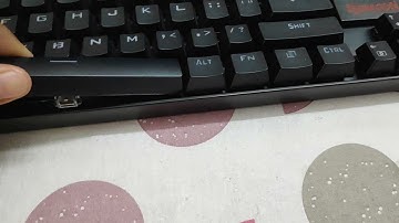 Trying the space bar Flipping trick on my Keyboard 🤔