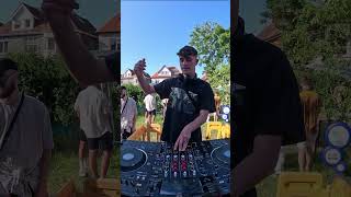 Jkey Knows How To Get The Crowd Going  Lab54