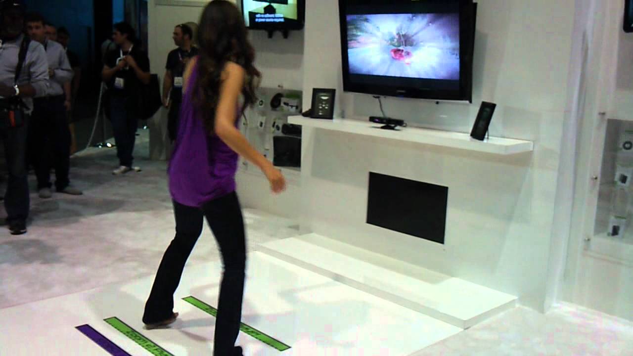 Nyko Zoom Demonstration Jessica Chobot E3 2011
