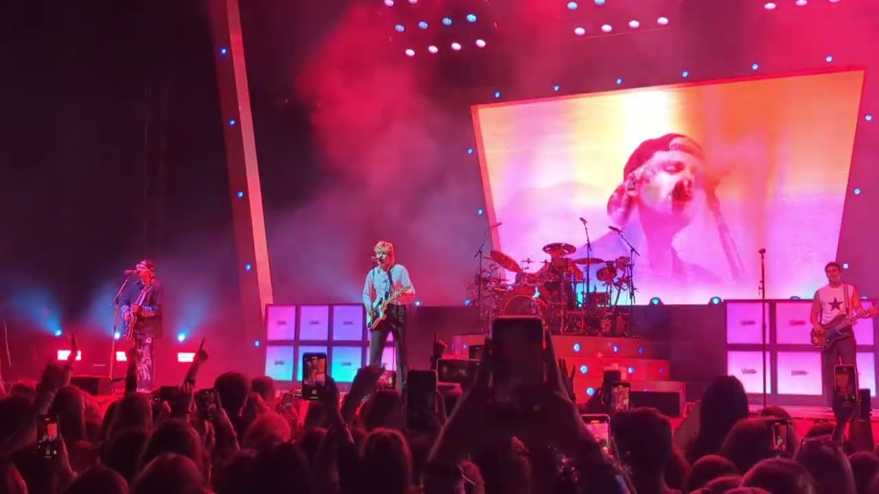 5 Seconds of Summer - Youngblood - Budapest (10.10.2023)