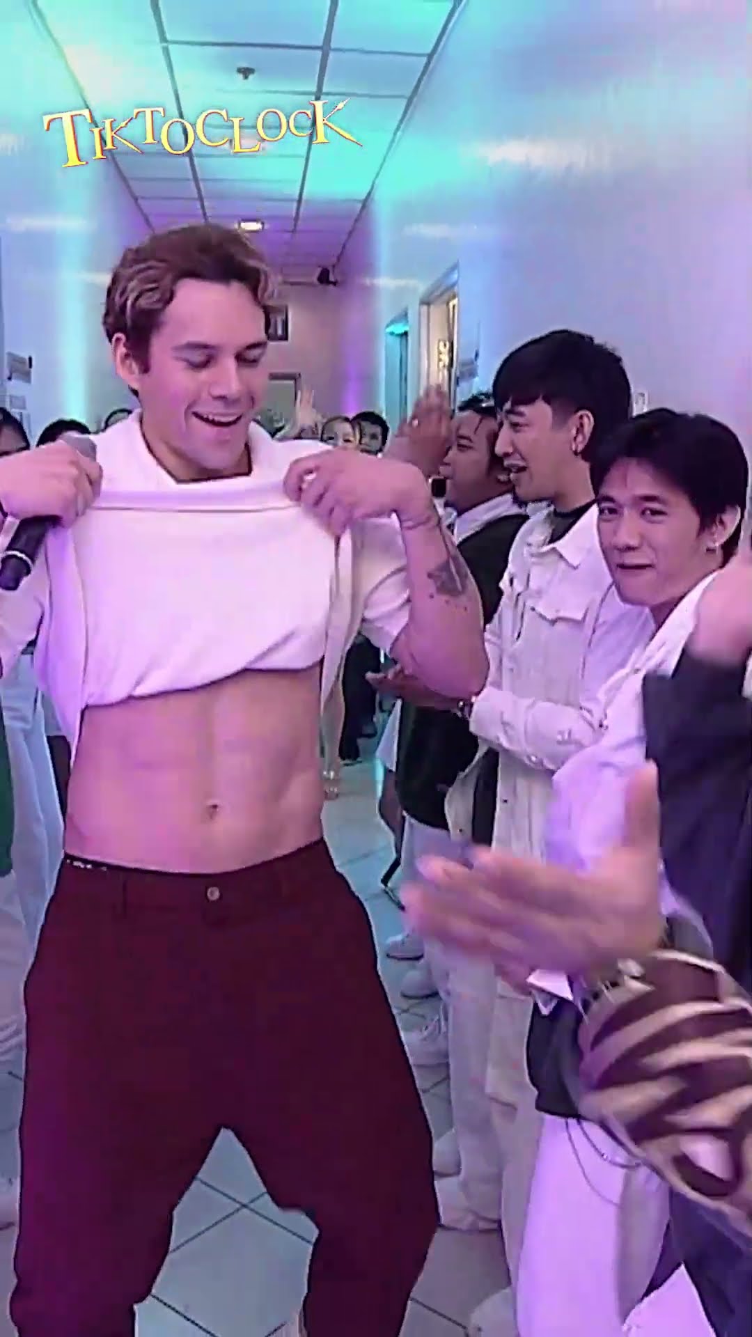 Kevin Dasom, may pa-abs reveal! #shorts | TiktoClock