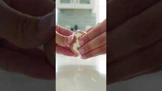 This Egg Peeling Hack is GENIUS! 勞讀 #Shorts Net Worth