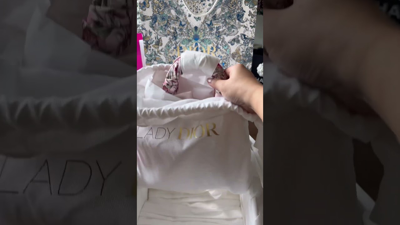 Small Lady Dior bag 💖pink color with sparkles ✨ 