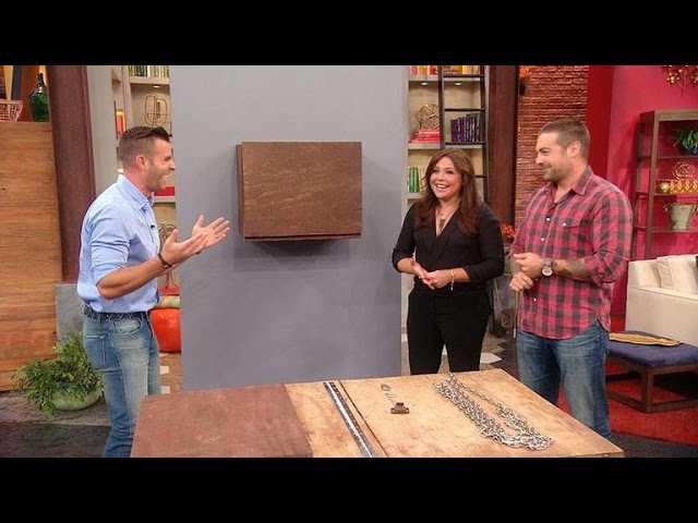 Creative Ideas for Entertaining in a Small Space | Rachael Ray Show