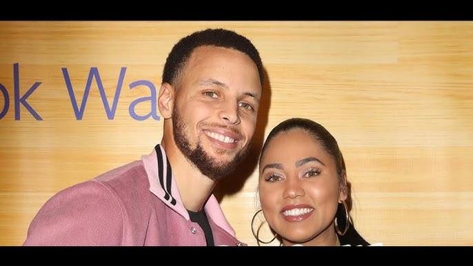 Ayesha Curry Twerks on Steph in Trainers at Championship Parade