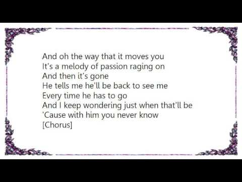 julie-roberts---rain-on-a-tin-roof-lyrics