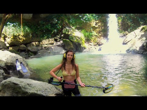 Metal detecting Puerto Rico&rsquo;s most popular waterfall (Gozalandia Falls)