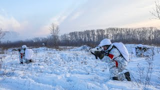 Отработка нового способа ведения разведки военнослужащими специального назначения ЦВО в Сибири