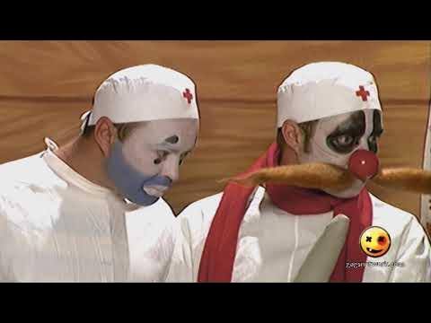 Каламбур деревня дураков. Из деревни дураков с усами. Маски шоу деревня дураков. Деревня дураков герои. Деревня дураков каламбур с ружьем.