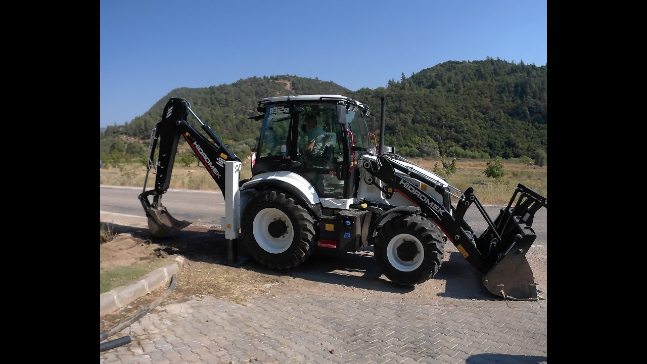 Hidromek K4 İle Uzun Yol Ve Patlamış Boru Kazısı