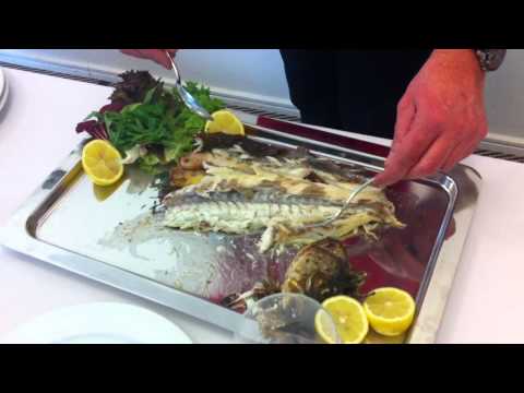 Video: Jak Vařit Provensálské Ryby Mořských Vlků