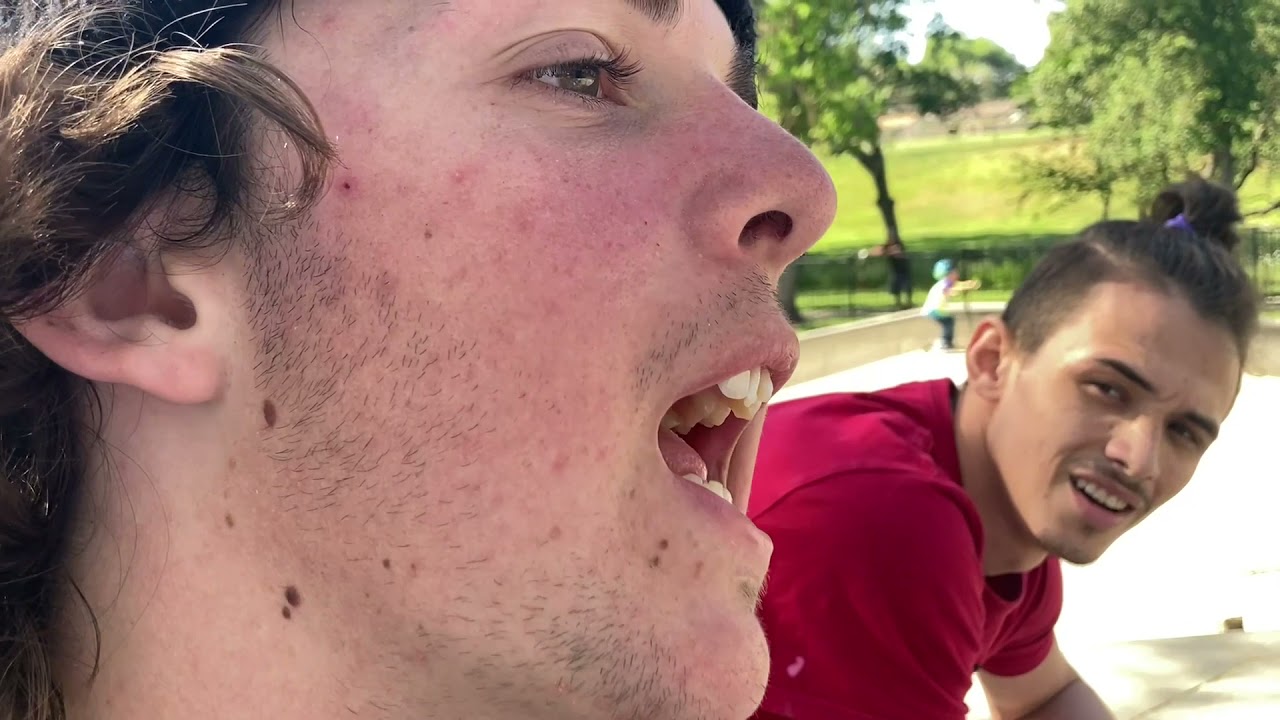 STREET VS PARK RIDER GAME OF SCOOT