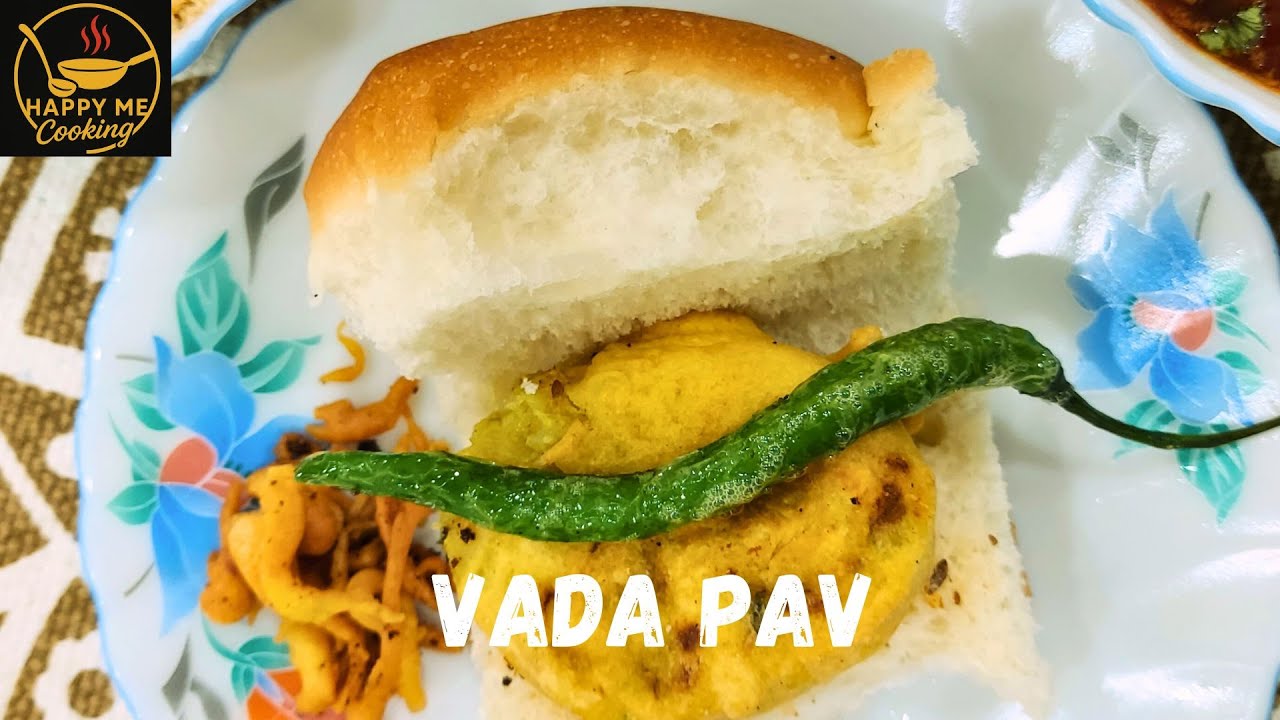 Vada Pav Recipe | Mumbai Street Style वड़ा पाव घर पर 