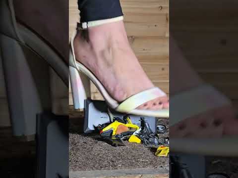 Pebbles crushing model bike #asmrcrush #sandals #asmrcrunch #modelcarcrush #crushing