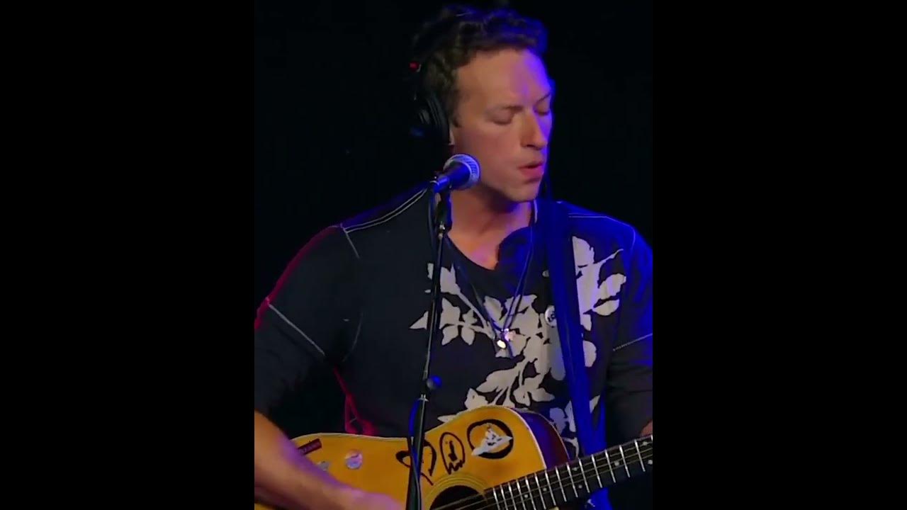 Viva La Vida Acoustic version -- Chris martin -- Coldplay -- The howard stern show Viva La Vida Acoustic version -- Chris martin -- Coldplay -- The howard stern show