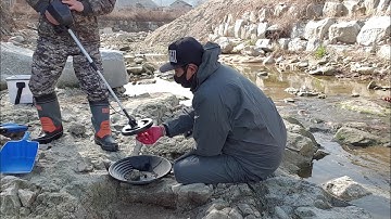 "금" 캐기가 이렇게 쉽다고? 금맥을 찾아서 금을 캐보자! Gold panning prospecting in korea