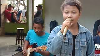 Download Lagu cinta berawan OM WAHYOLA Voc. Madina Download Lagu cinta berawan OM WAHYOLA Voc. Madina