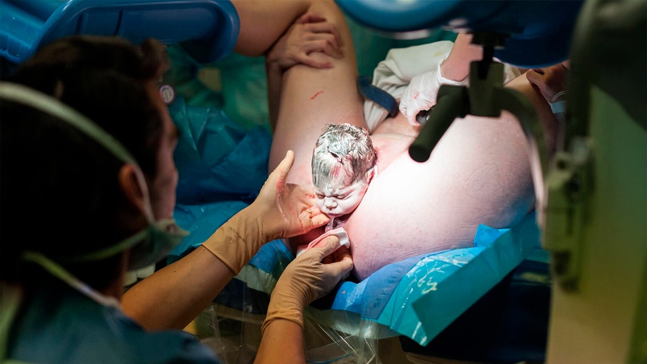 MUST SEE - REAL BIRTH EXPERIENCE CAUGHT LIVE 🔴 Natural Labor Vlog 2026 | The First Seconds of Life 💞