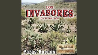 Video thumbnail of "Los Invasores de Nuevo León - Con Olor a Hierba"