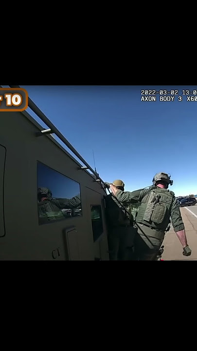 Bomb💣 is thrown into a car.