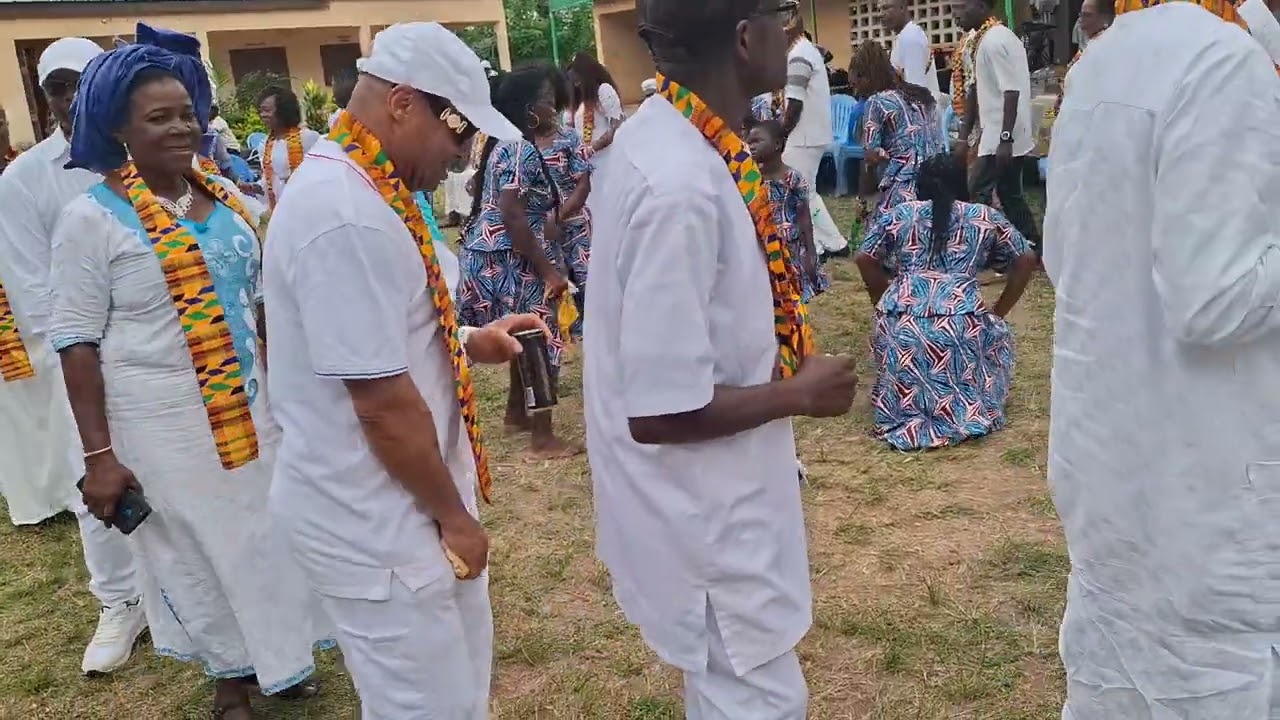 AMENUVEVE BOBOBO DE TOVE AHOUNDJO DE LA FONDATION ALEX DONUVOSSI. 