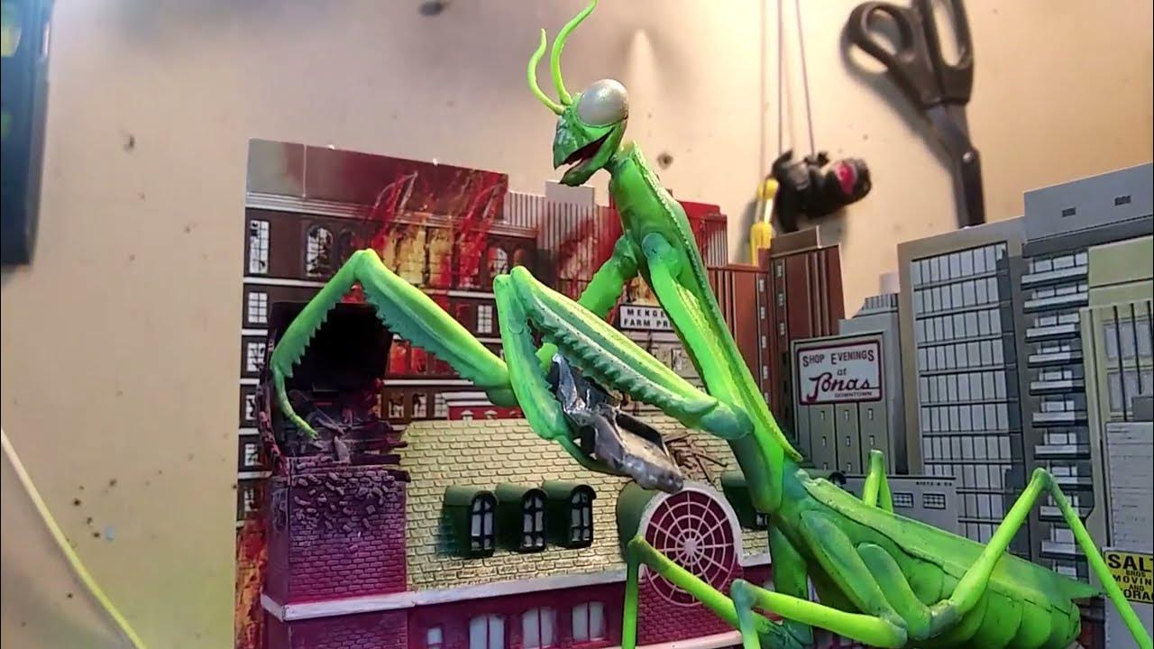 AMT Gigantics Mantis Diorama model kit build and review YouTube
