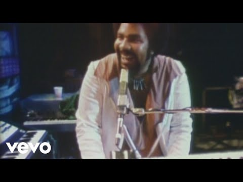 Putar Movin'On - George Duke