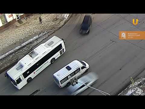 UTV. Водитель автобуса сбил  девочку на пешеходном переходе в центре Уфы