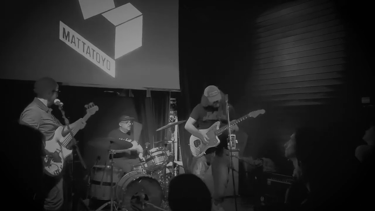 Gorgo - Away (live at Mattatoyo)