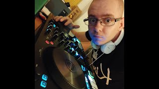 MariNho - Radio Live Mix No. 1 (Mixing on Traktor Kontrol S2 MK3)