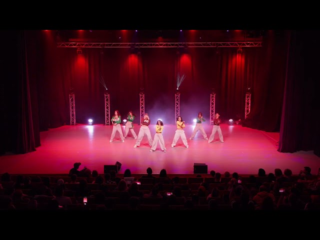 Instructor: Ari
Descriere: Momentul acesta a adus împreună cursanți care dansează de câteva luni, iar pentru unii este p