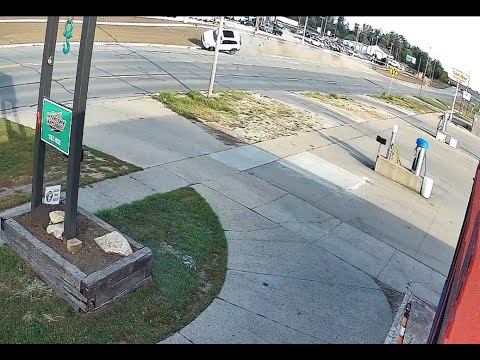 Vehicle Crashes into light pole - YouTube