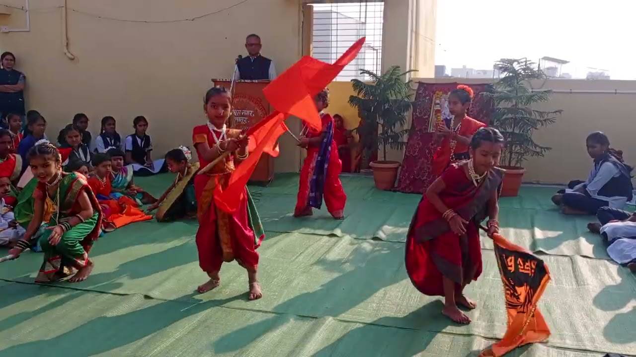 शिवजयंती निमित्त स्वामी समर्थ बालकमंदिरातील विद्यार्थी चमू नृत्य सादरीकरण