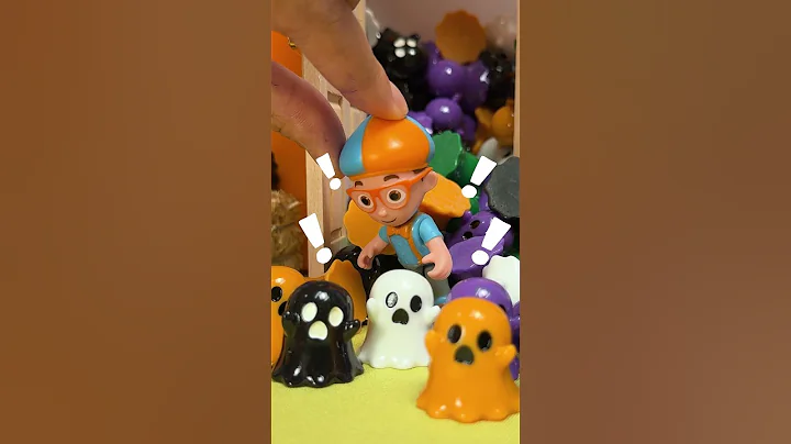 Halloween Colours and Shapes | 📖Blippi📖 Moonbug Kids📖 Learning Corner