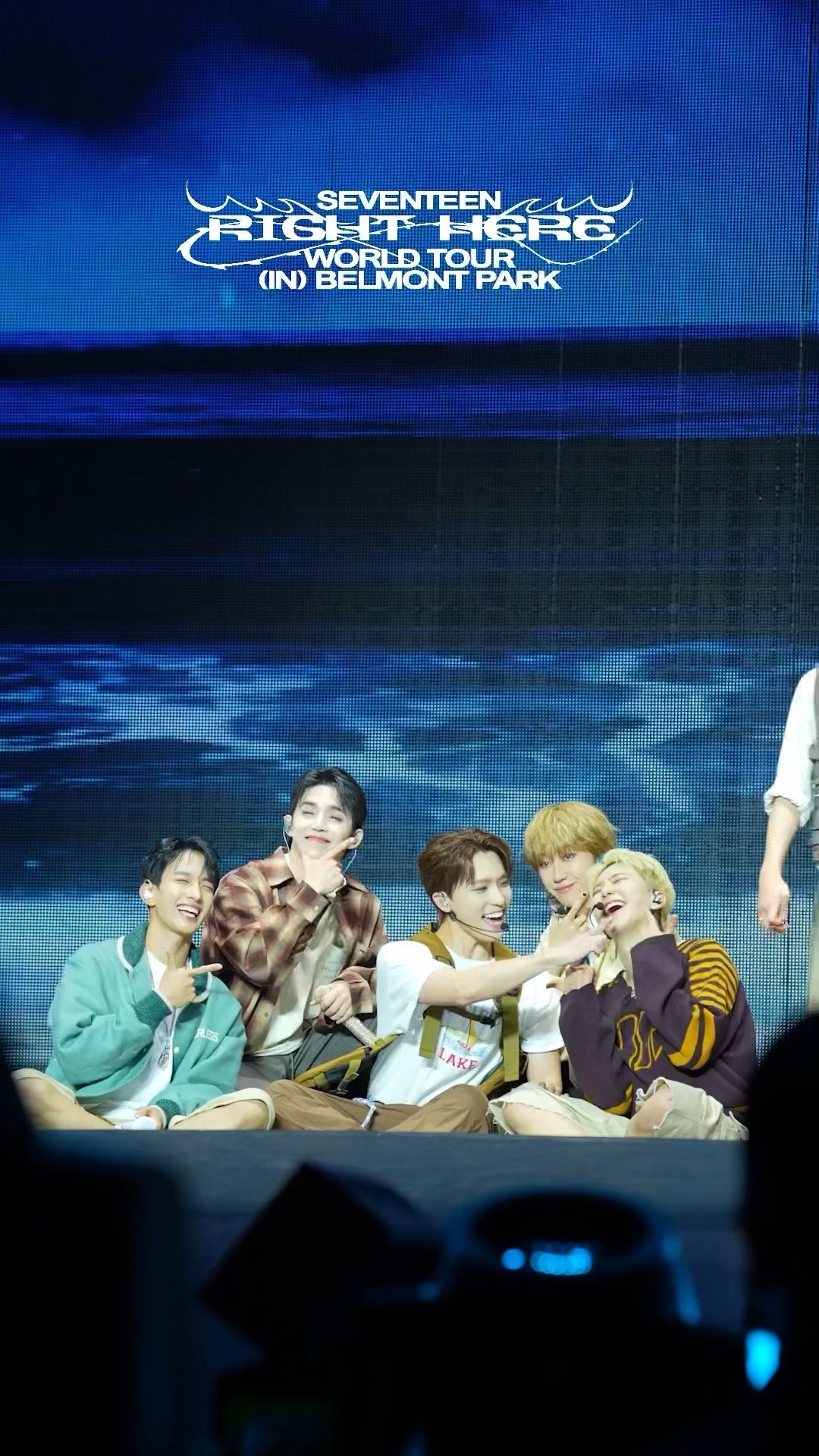 SEVENTEEN [RIGHT HERE] WORLD TOUR IN BELMONT PARK 🌃 #SEVENTEEN
