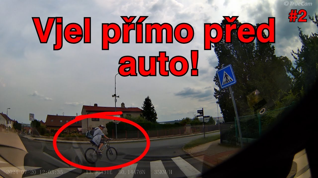 Nedání přednosti, málem sražený cyklista - Dashcam kompilace #2