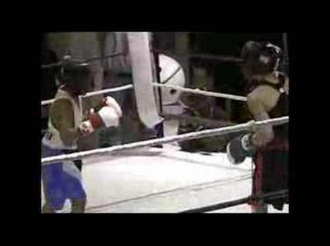 2004 DC Golden Gloves Darious Moton