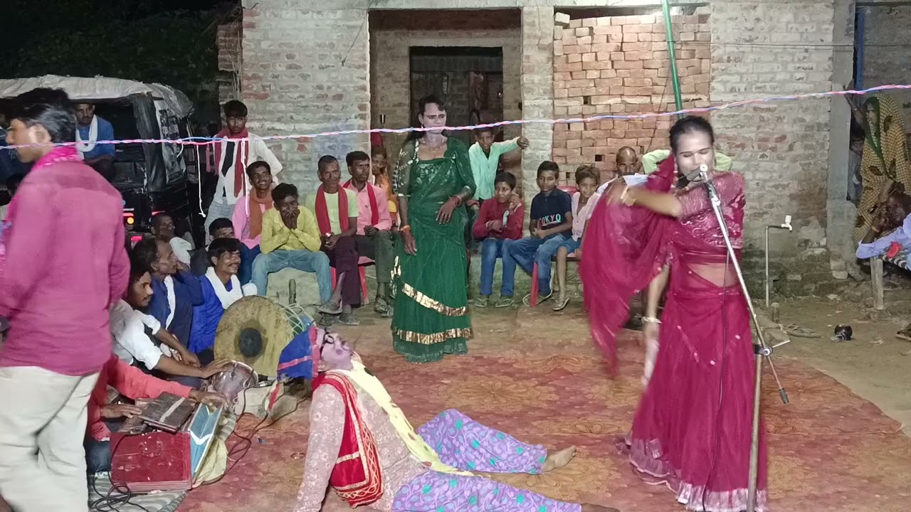 हमारे पातरे बलमुआ काली भेज देती नाय Vinod Kumar dance party @ShivkumarNautanki