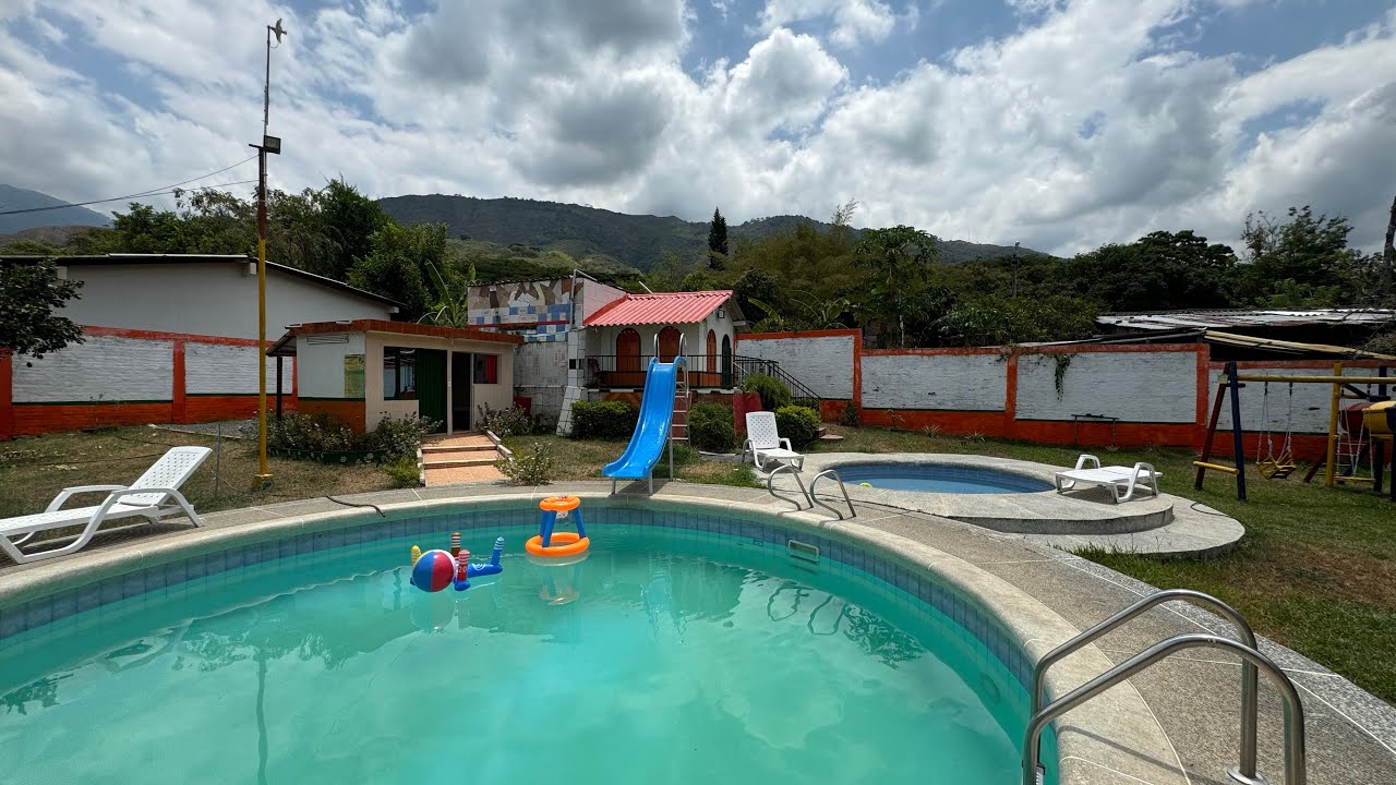 Finca campestre amoblada en venta / permuta - Tablones Palmira Valle Colombia