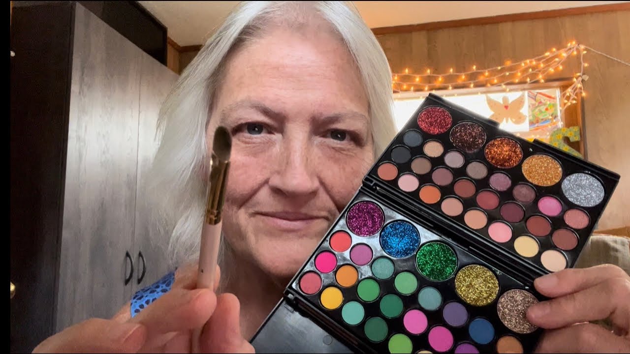 ASMR You’re getting your Makeup💄done … very RELAXING 💤💤