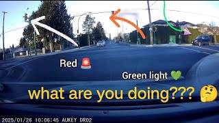 Inexperienced drivers are attracted to experienced drivers resulting in near misses.