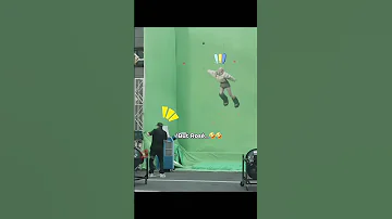 Mid Air Rosé Going Wild In Jump Blackpink Jisoo Lisa Jennie 