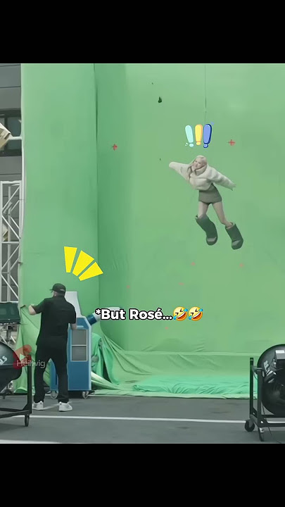 Mid-air Rosé going wild in 'Jump'!🤩🤩 #blackpink #jisoo #lisa #jennie