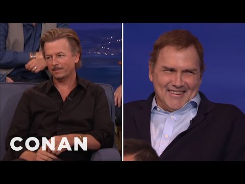 Video: Andy Richter nettoverdi: Wiki, gift, familie, bryllup, lønn, søsken