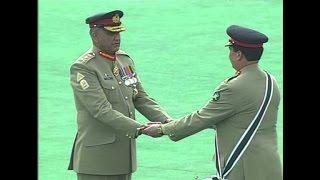 Pakistan's outgoing army chief issues warning to India