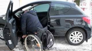 Техника погрузки инвалидной коляски в автомобиль.