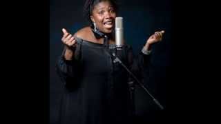 Vignette de la vidéo "WADE IN THE WATER - Gospel, Jazz and Soul singer Saskia Dian"