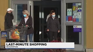 Holiday shoppers head to grocery, retail stores for last-minute items